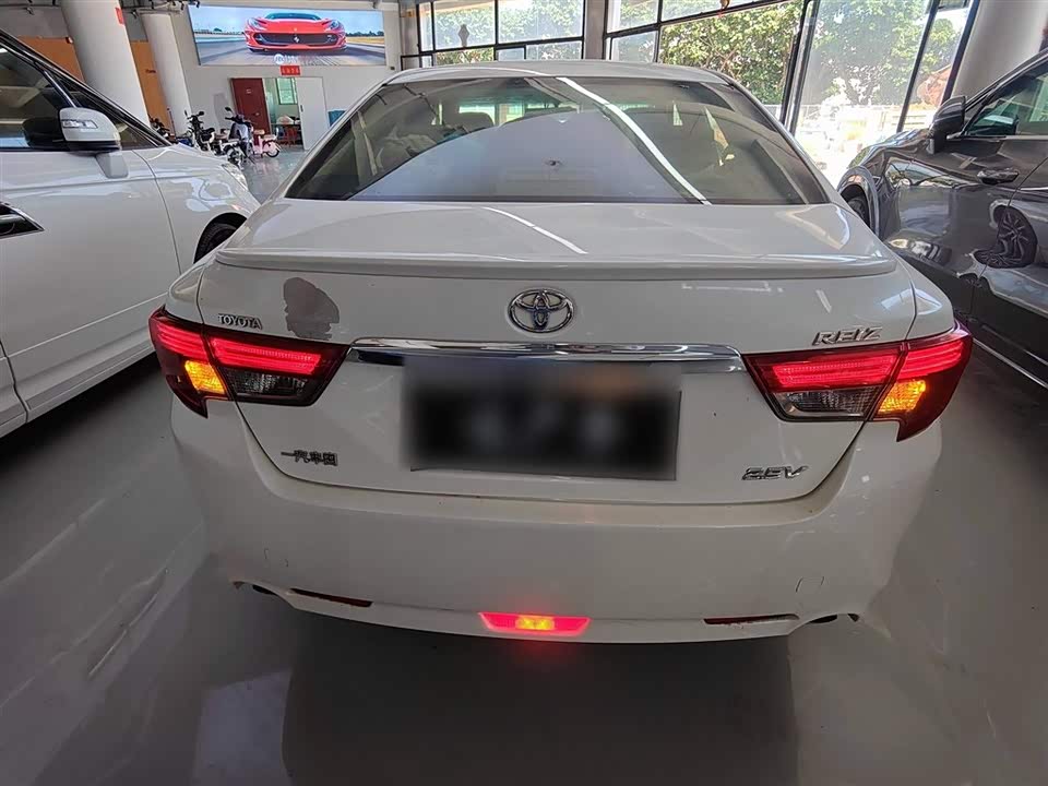 Toyota Reiz Toyota Reiz