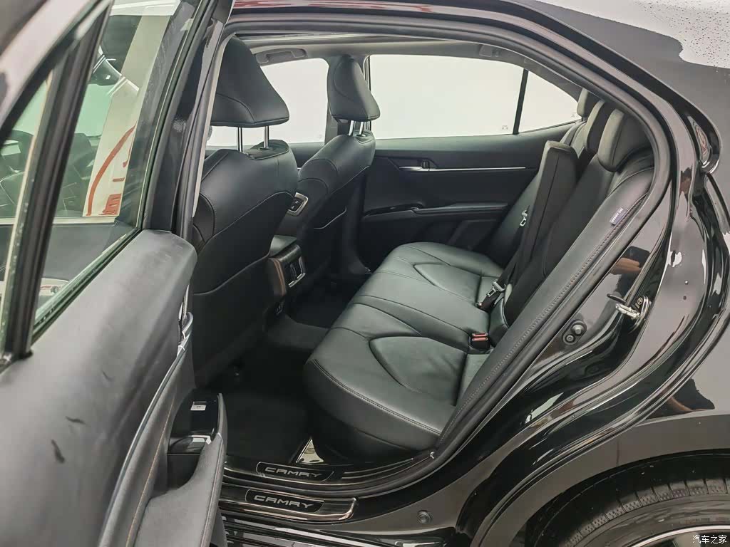 Toyota Camry, 2022 15