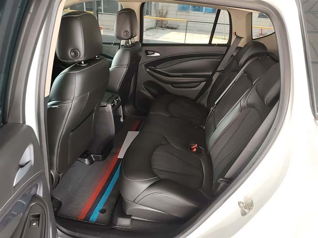 Buick Envision Plus, 2016 17