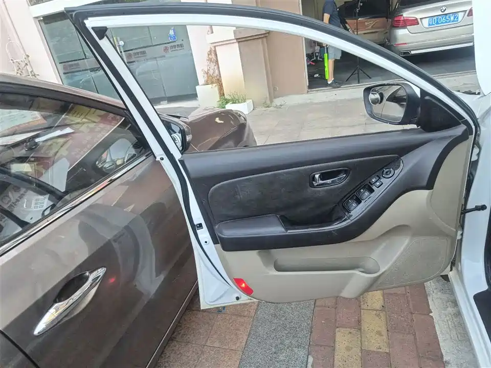 Hyundai Yuedong