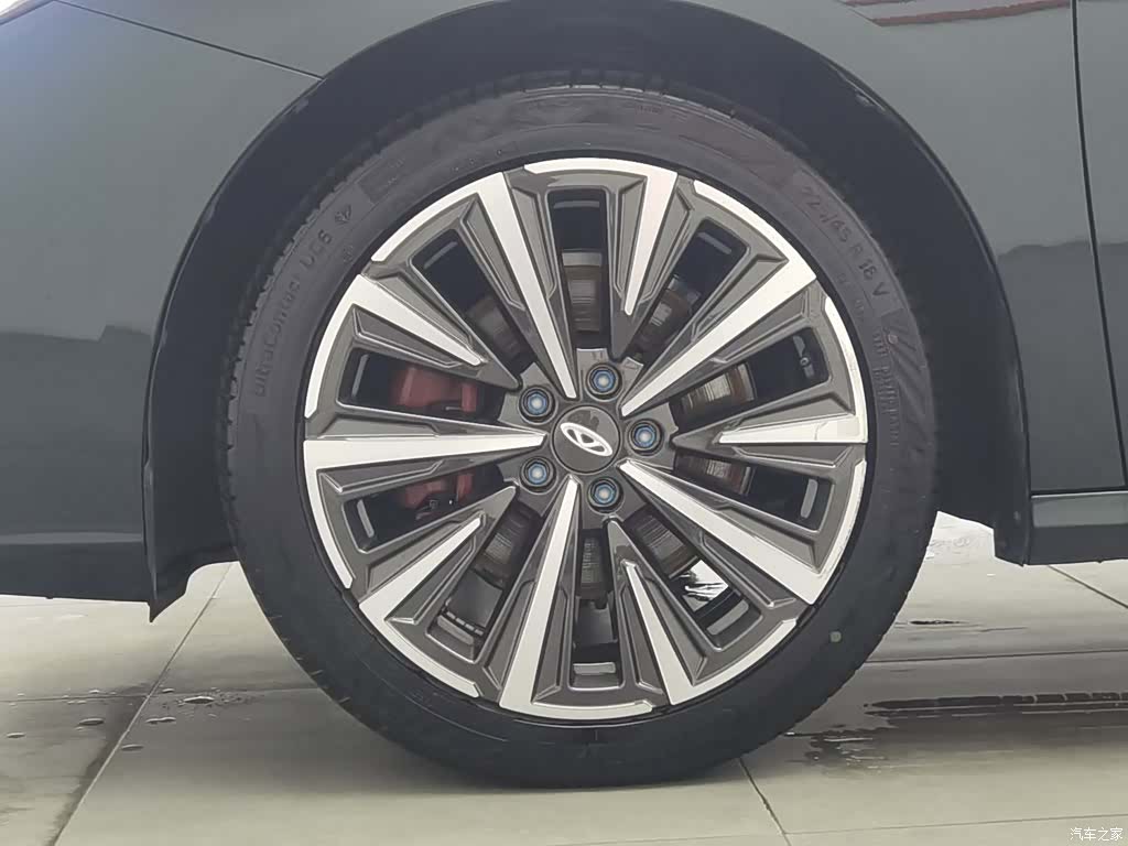Chery Arrizo 8, 2025 17