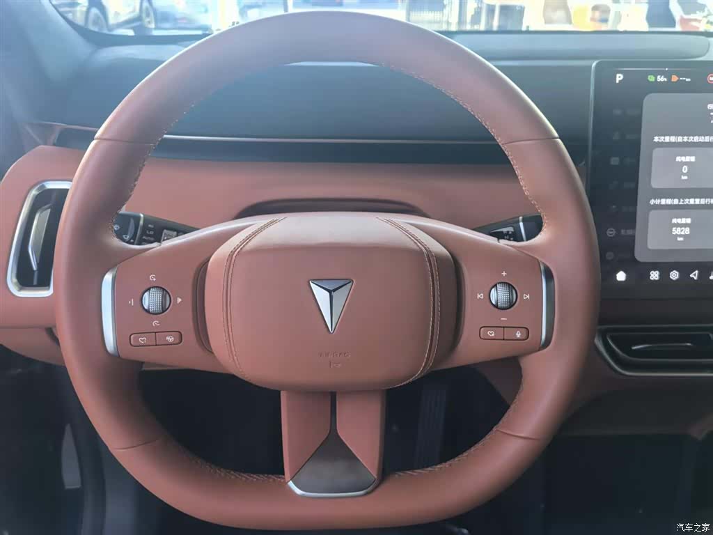 Deepal S09, 2025 11