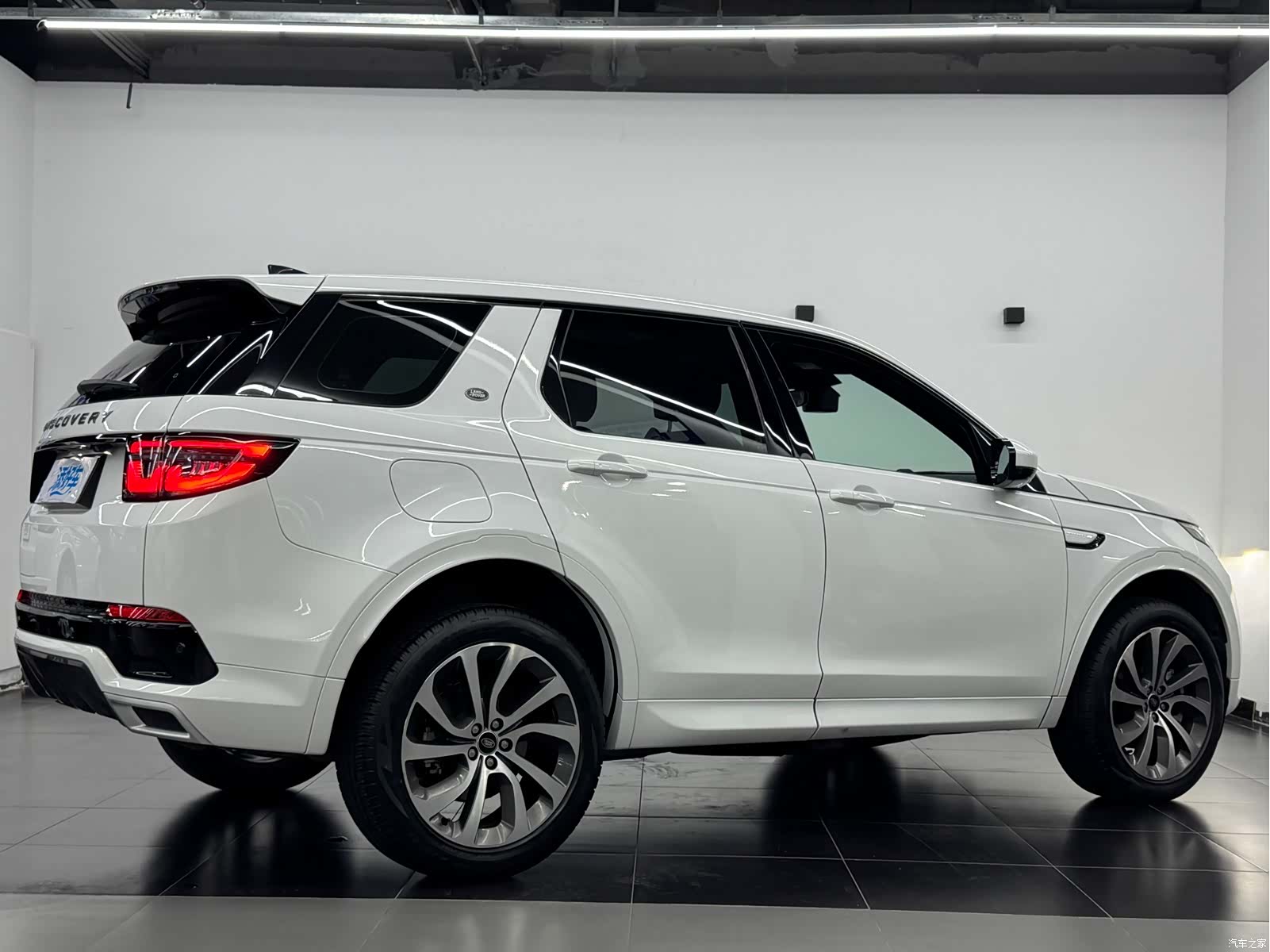 Land Rover Discovery, 2023 15