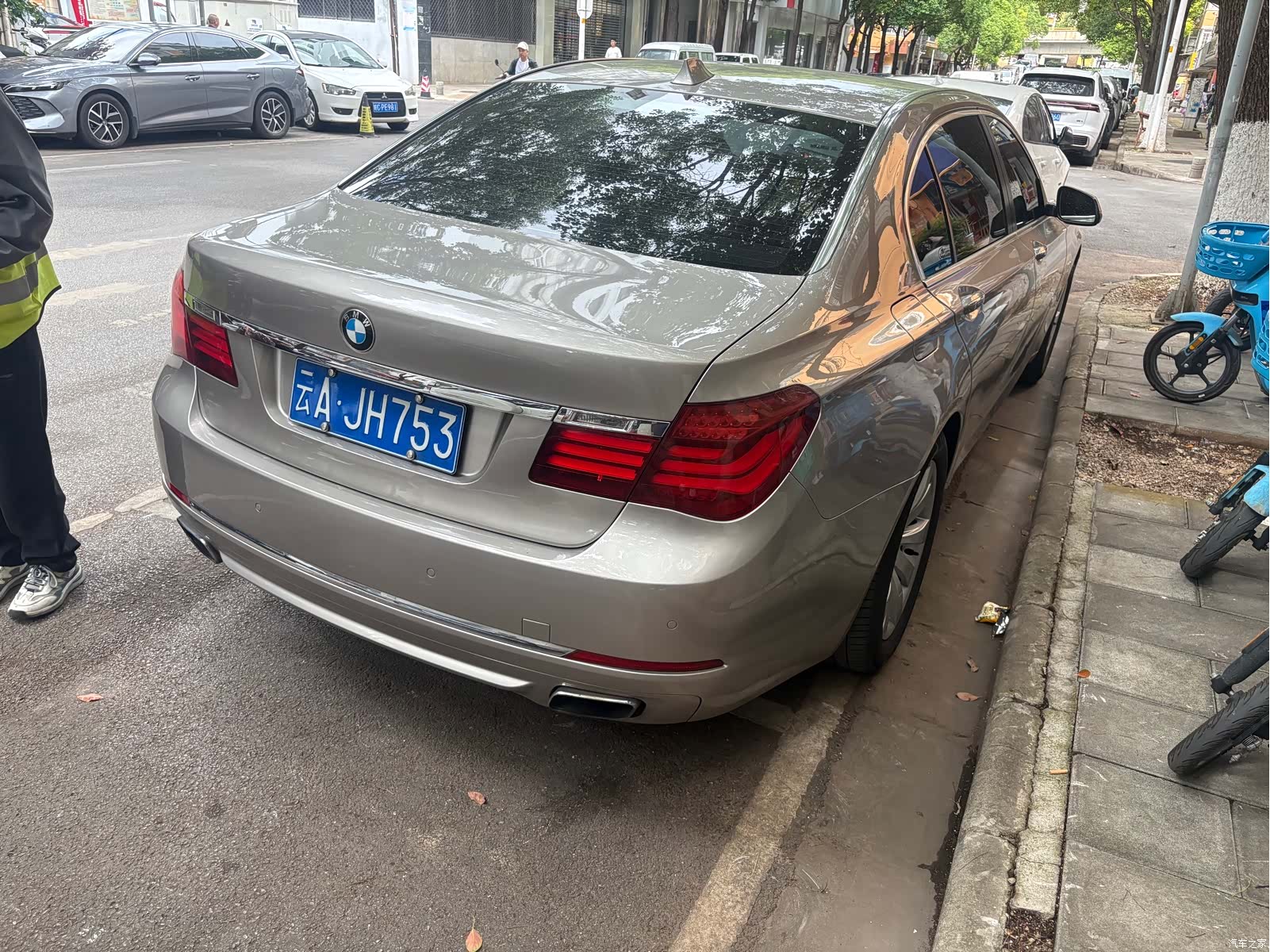 BMW 7 Series, 2014 4