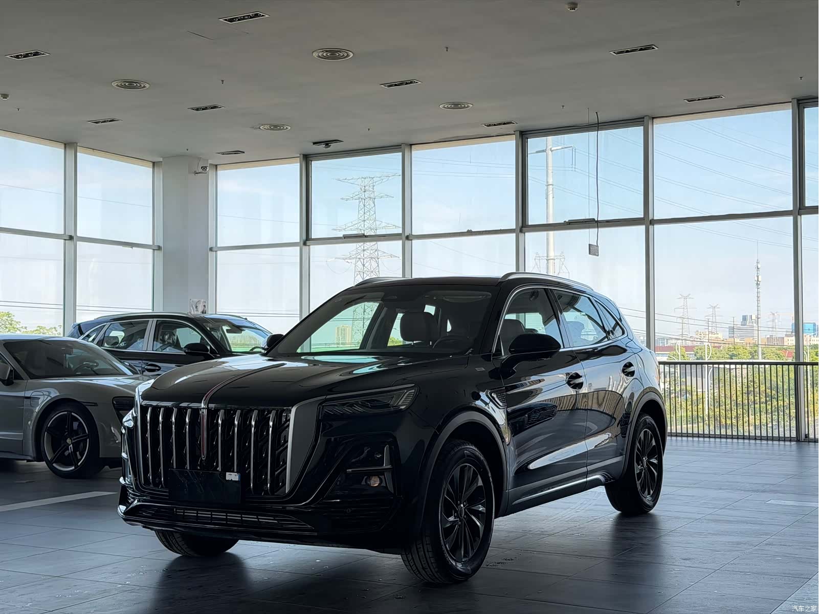 Hongqi HS5, 2026 1