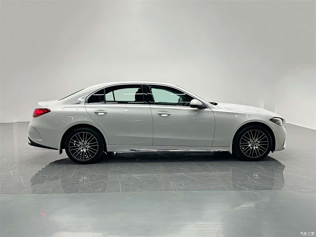 Mercedes-Benz C-Class, 2023 7