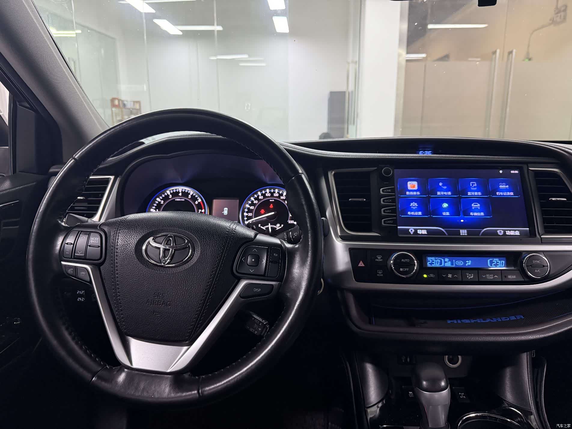 Toyota Highlander, 2016 17