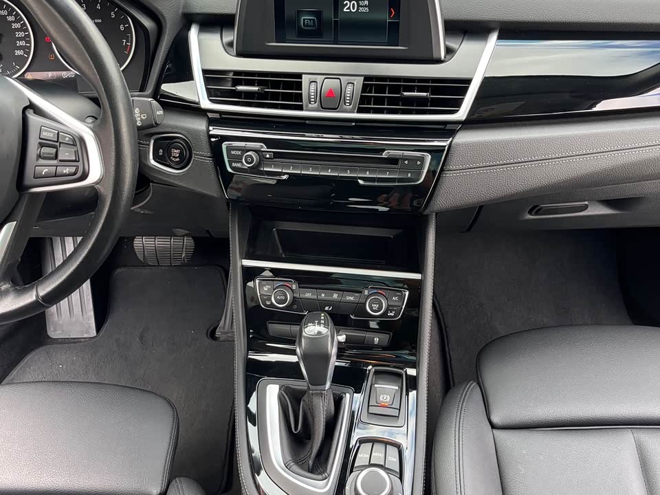 BMW 2 series station wagon