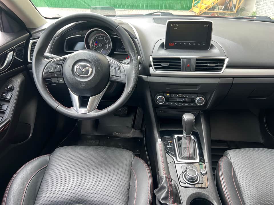 Mazda 3 Angkesaila