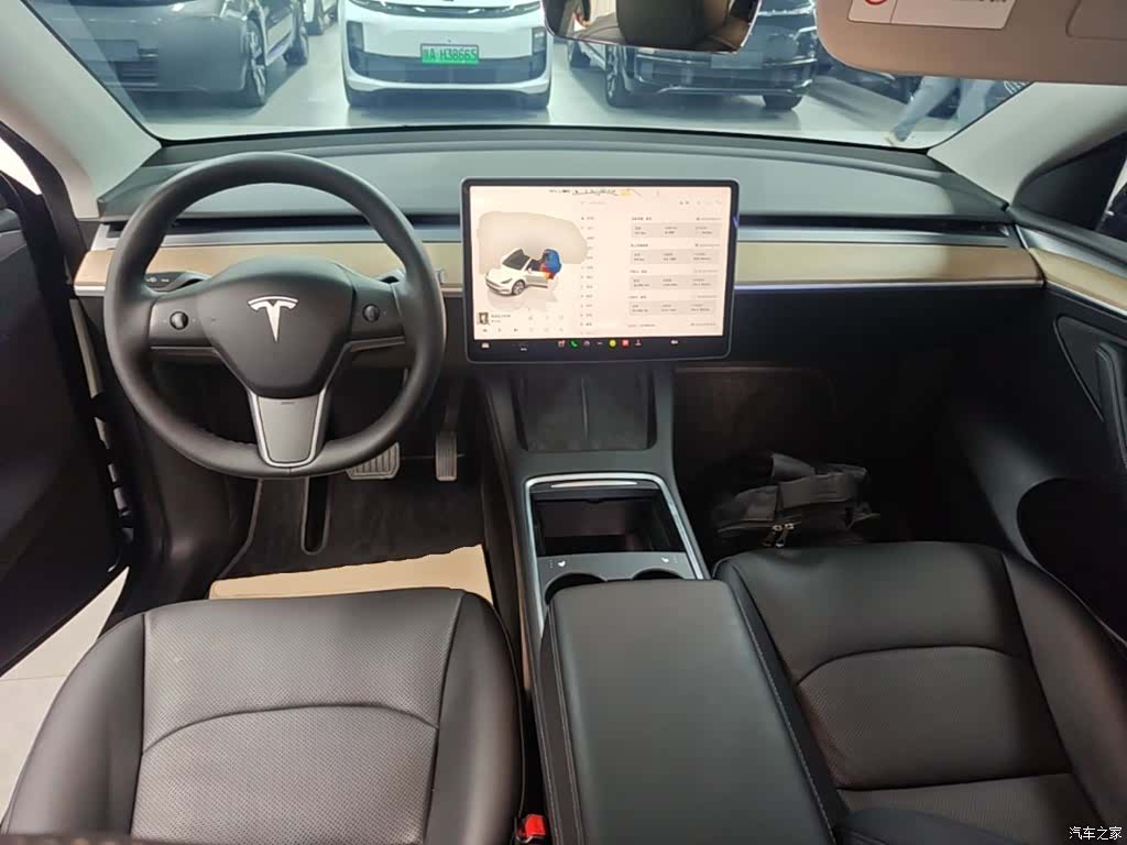 Tesla Model Y, 2022 10
