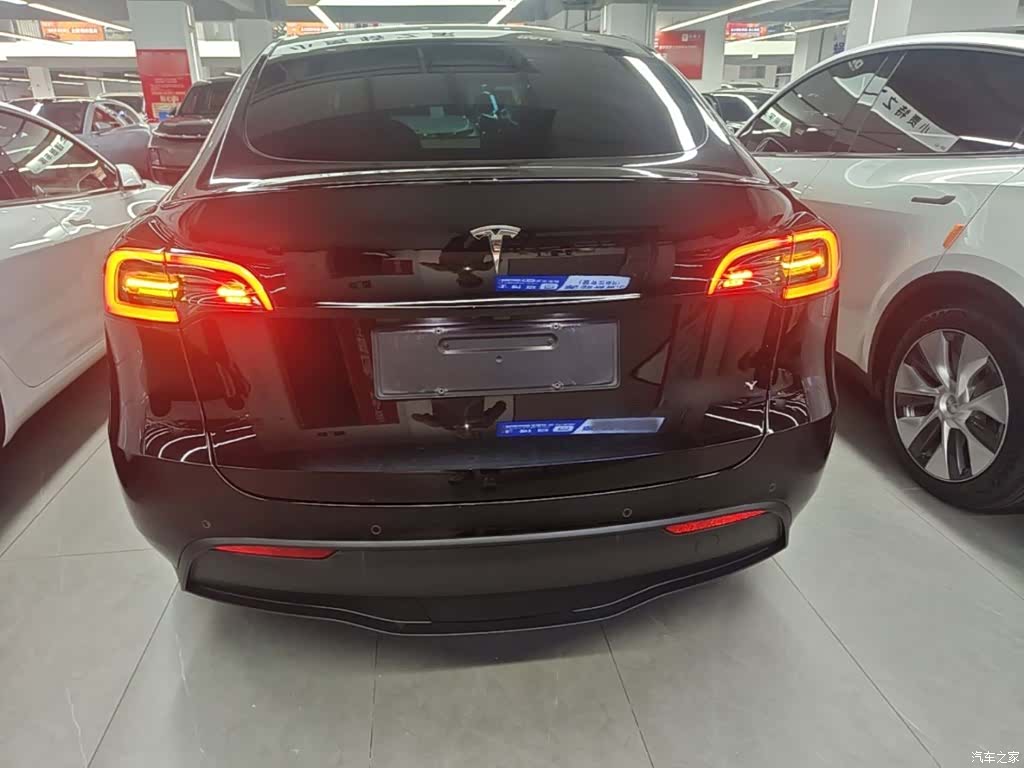 Tesla Model Y, 2022 6