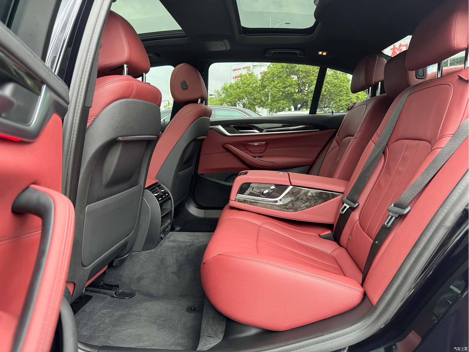 BMW 5 Series, 2020 8