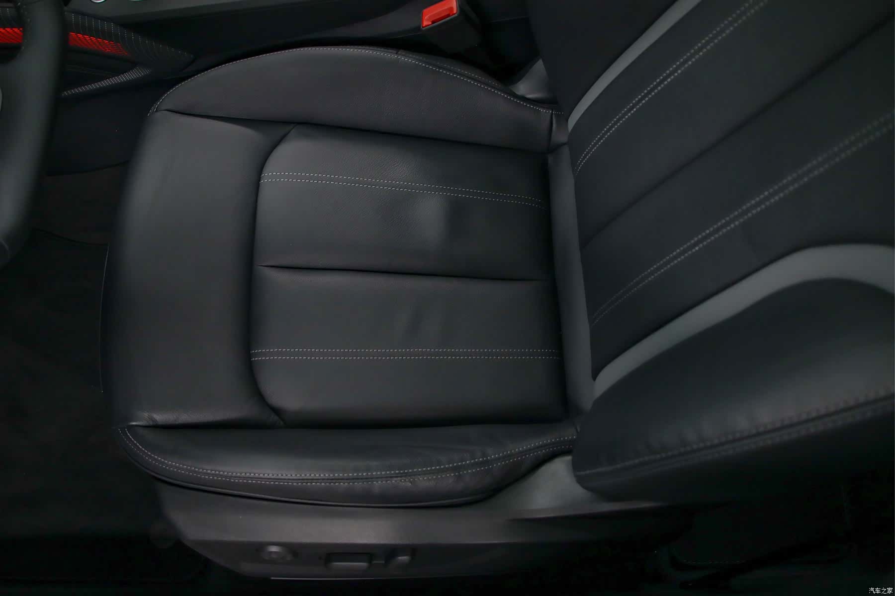 Audi Q2L, 2022 14