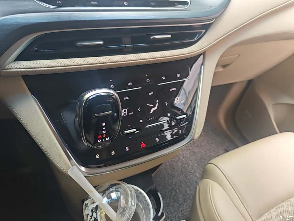 Buick GL8, 2023 14