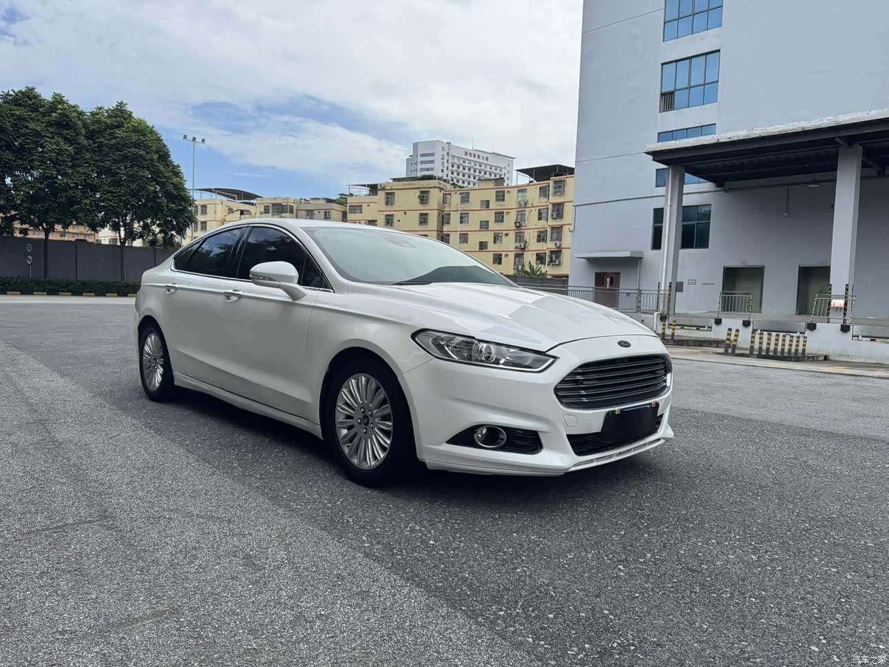 Ford Mondeo, 2014 3