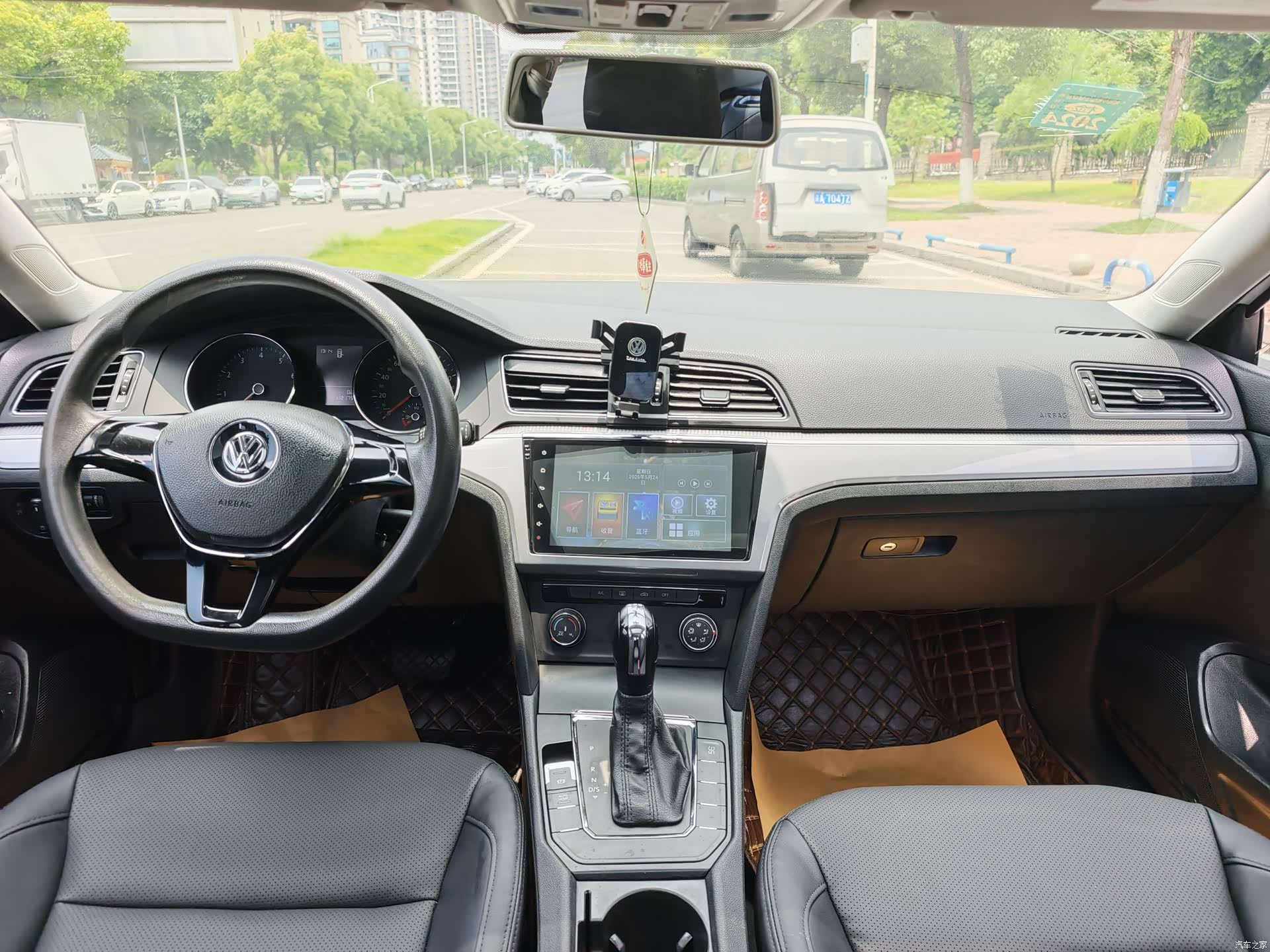 Volkswagen Lamando, 2016 14