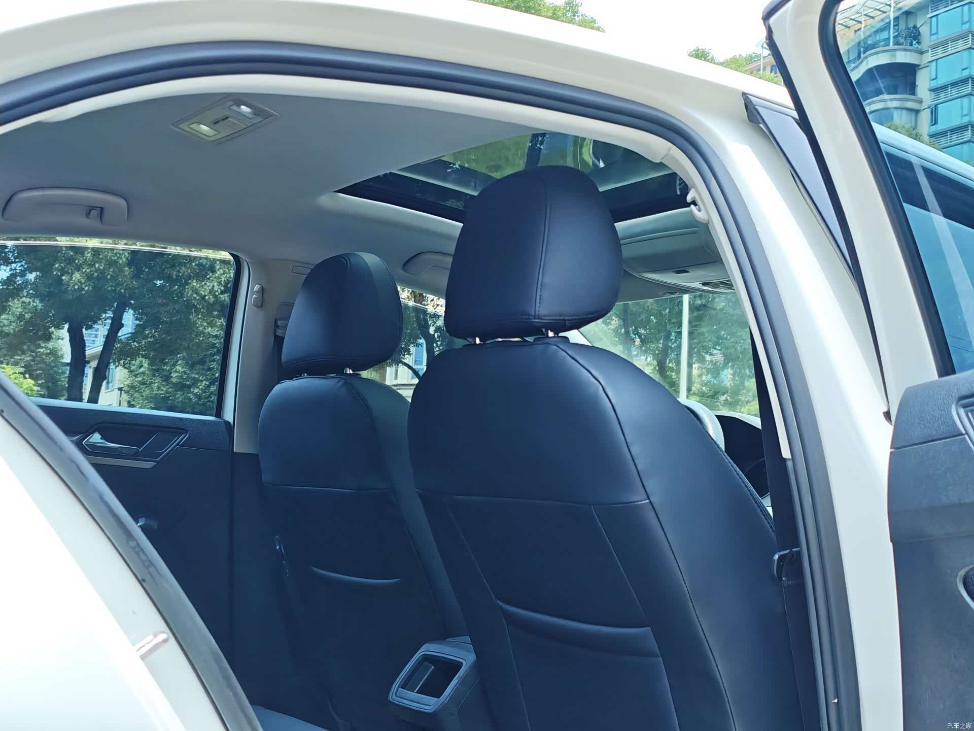 Volkswagen Lamando, 2016 15