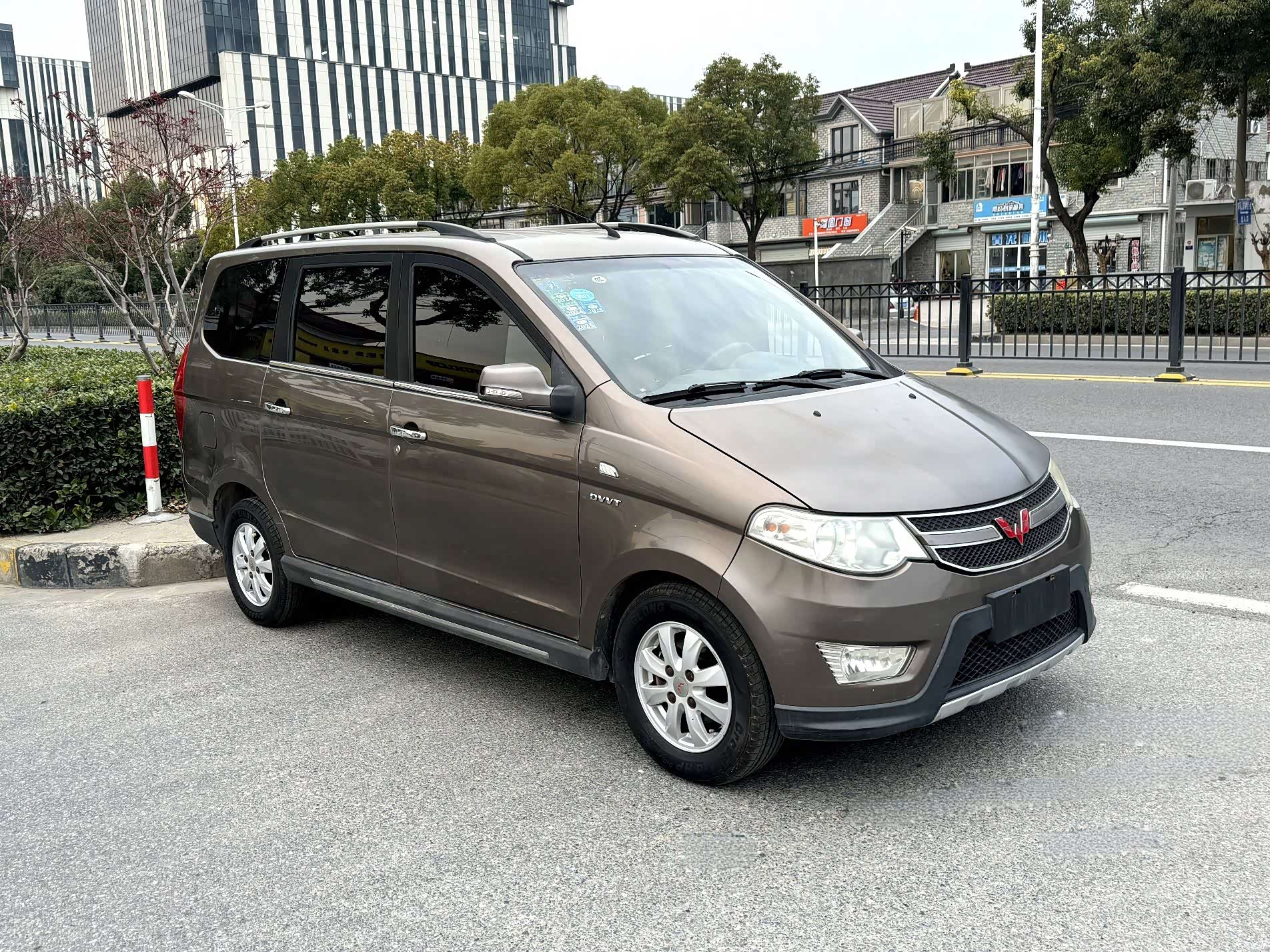 Wuling Hongguang, 2015 3