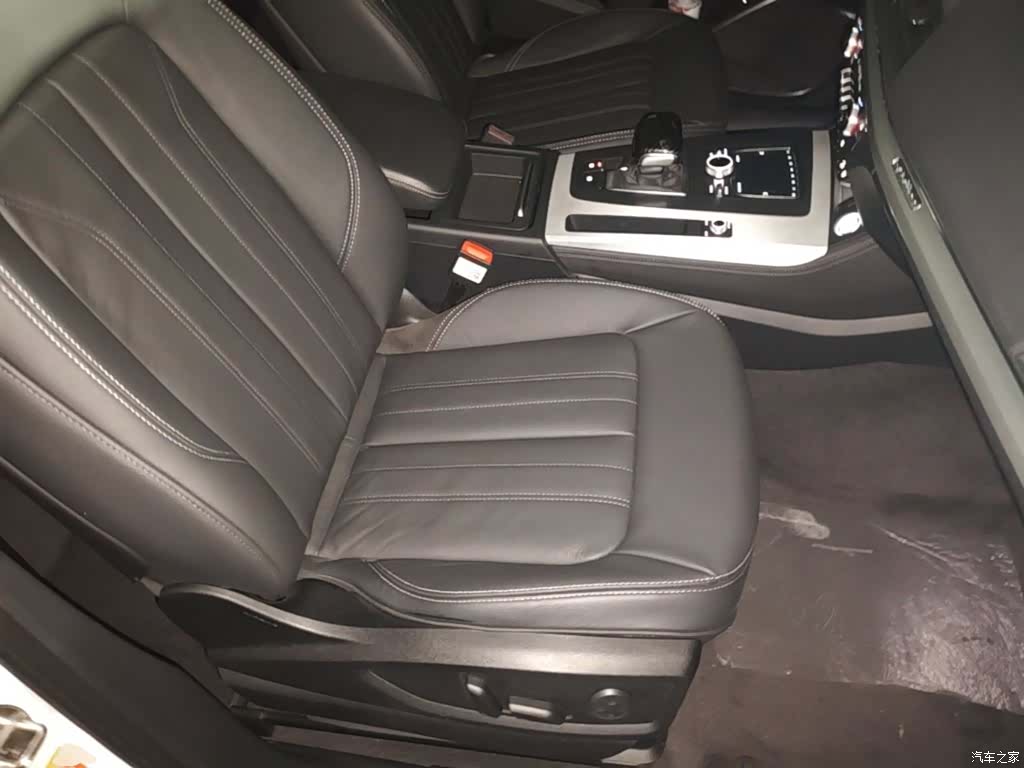 Audi Q5L, 2020 25