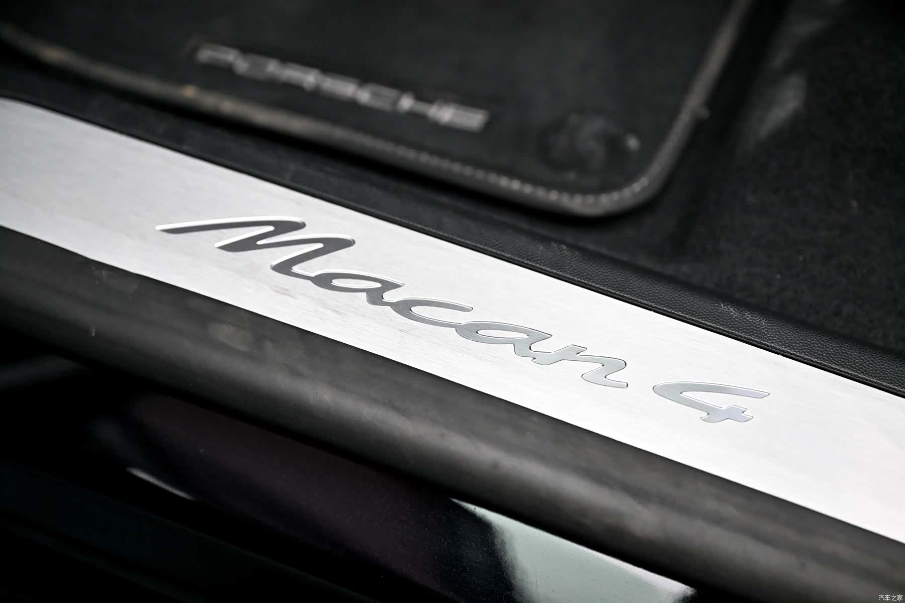 Porsche Macan, 2025 10