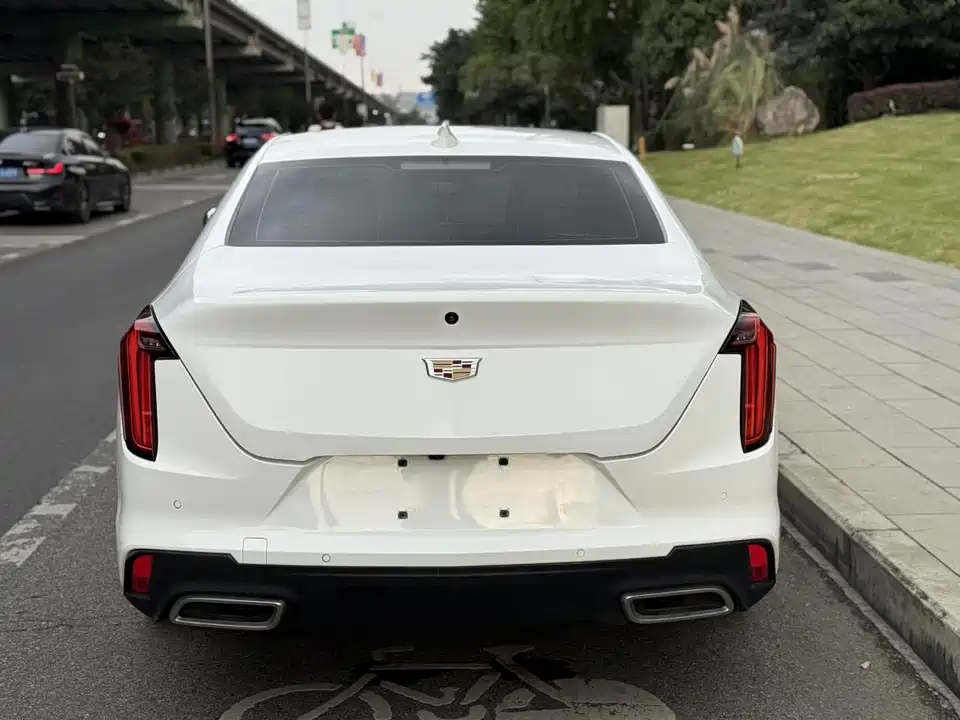 Cadillac CT4