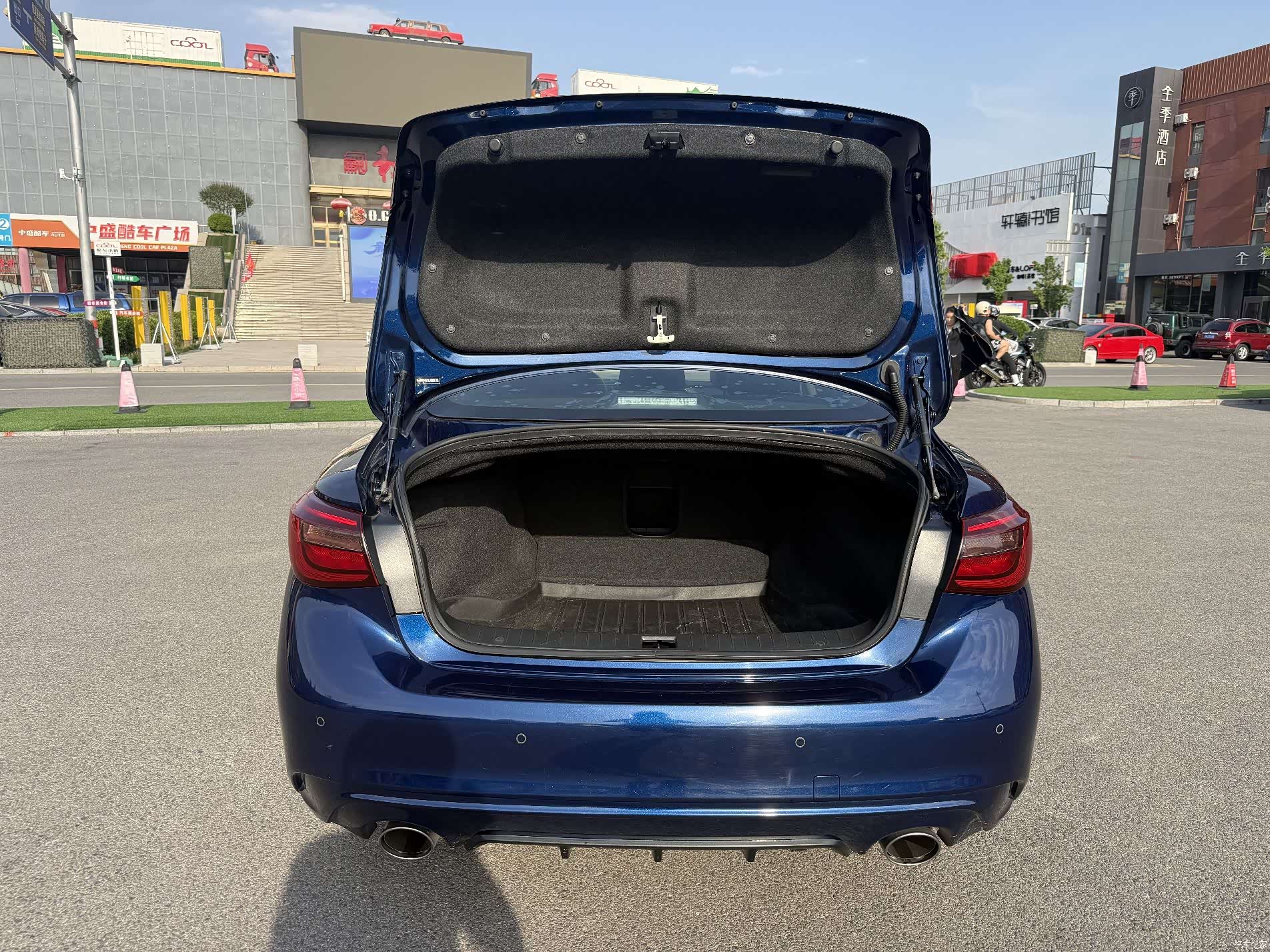 Infiniti Q50L, 2018 16