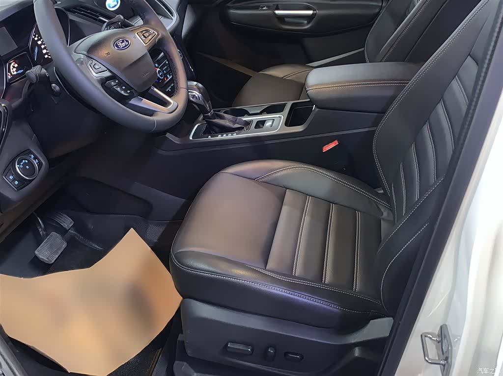Ford Kuga, 2018 13