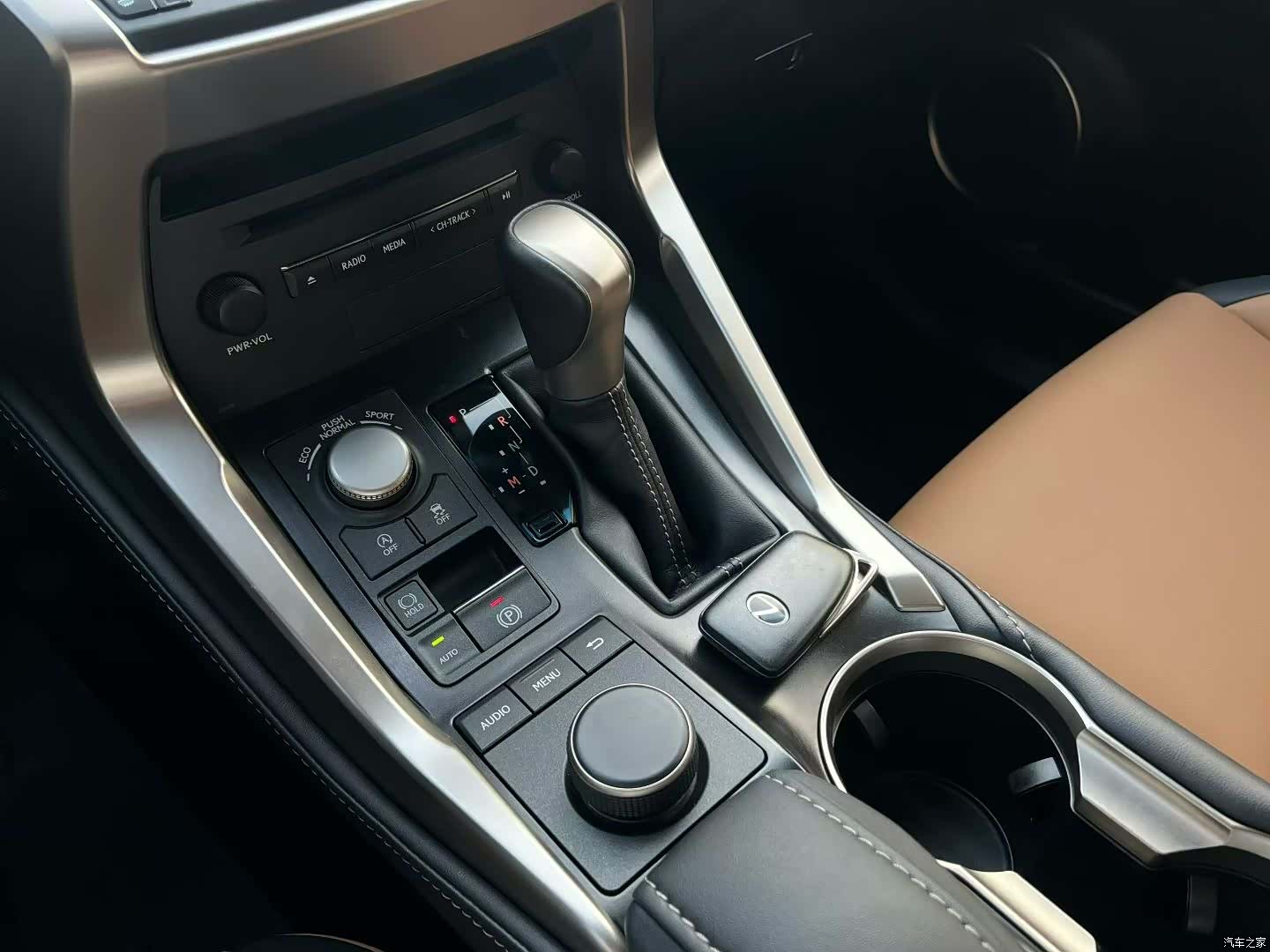 Lexus NX, 2016 7