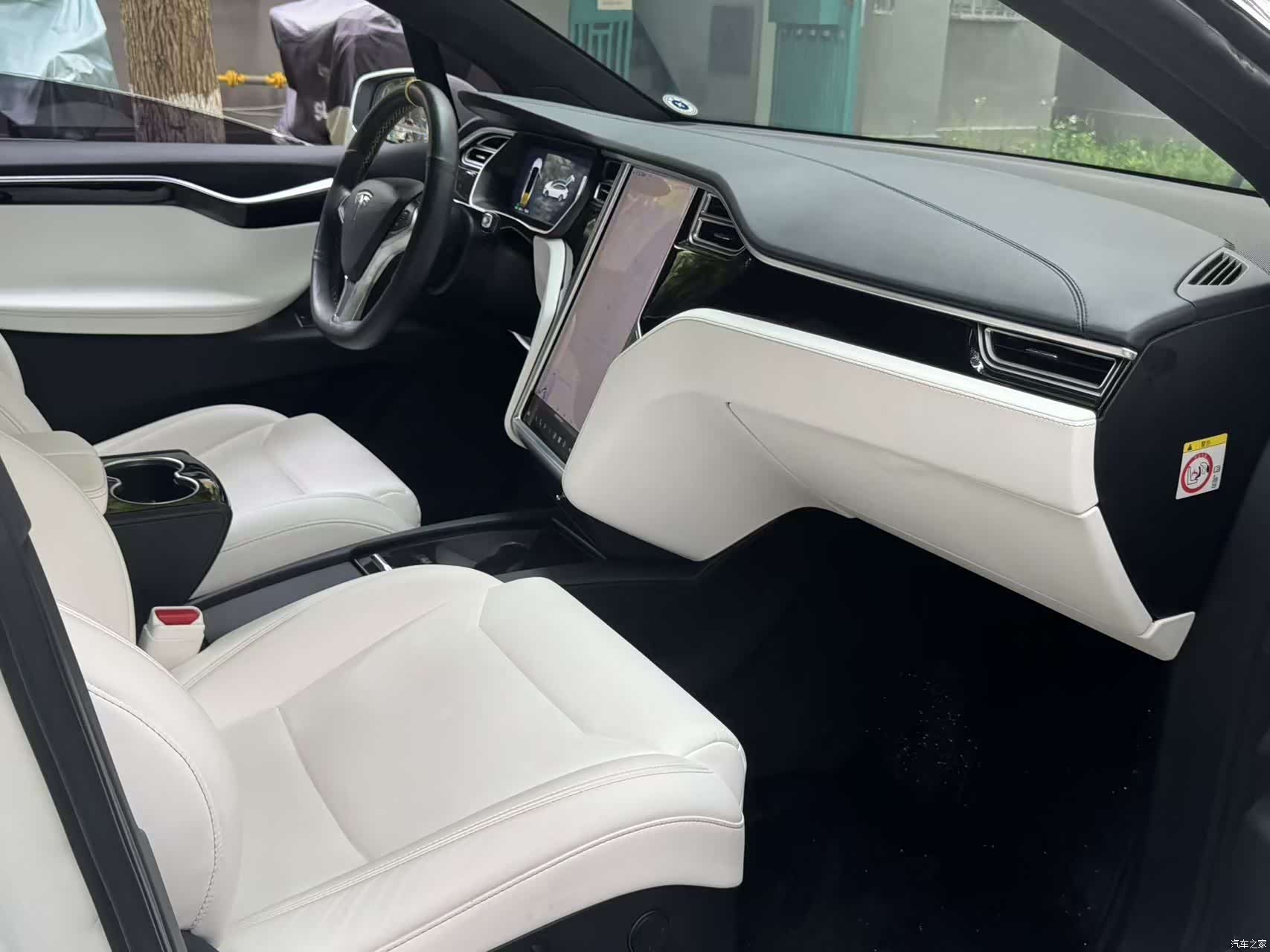 Tesla Model X, 2018 13