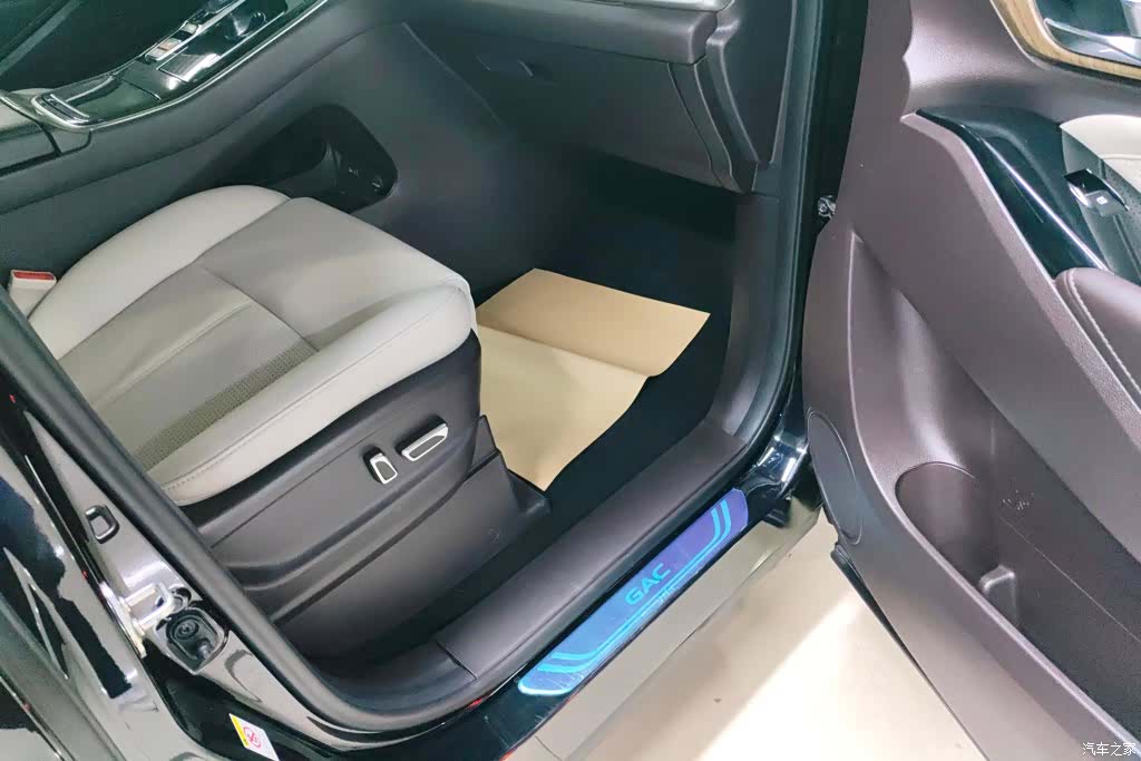 Trumpchi M8, 2022 8