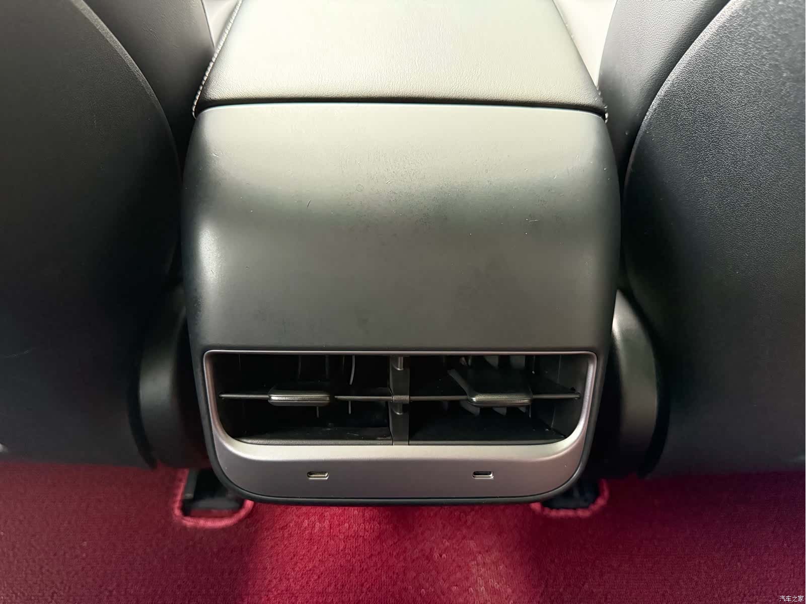 Tesla Model 3, 2022 13