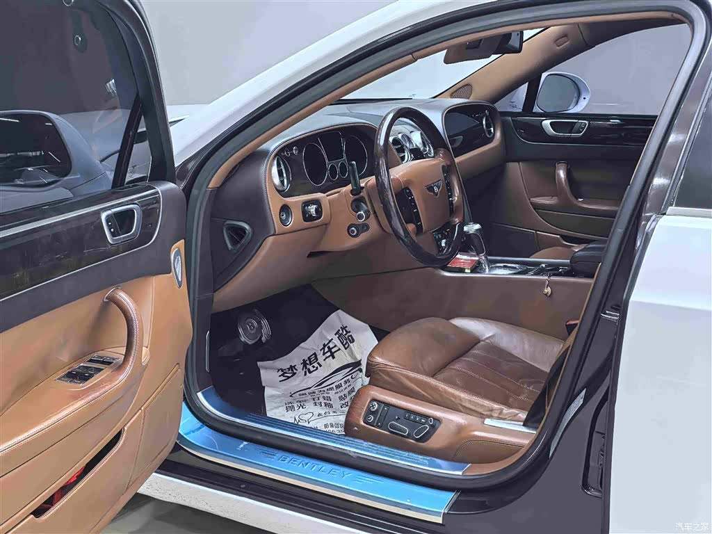 Bentley Flying Spur, 2012 4