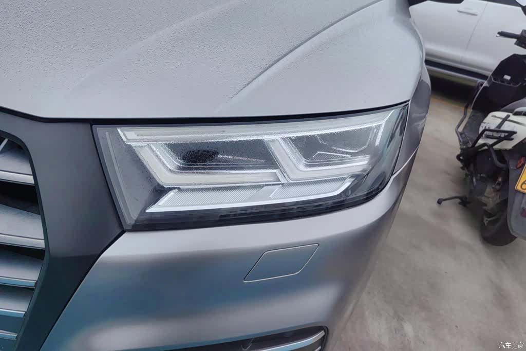 Audi Q5L, 2019 все фото