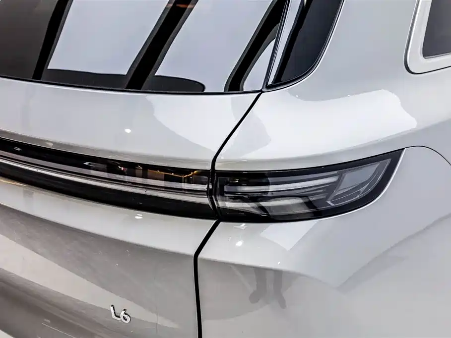 Li Auto Ideal L6