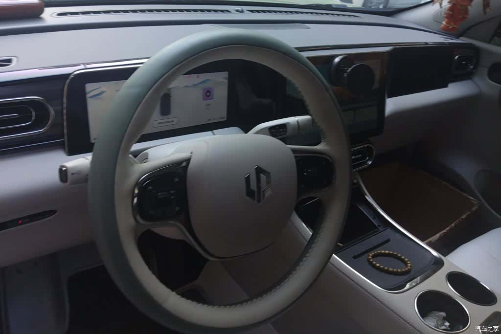 Leapmotor C11, 2022 12