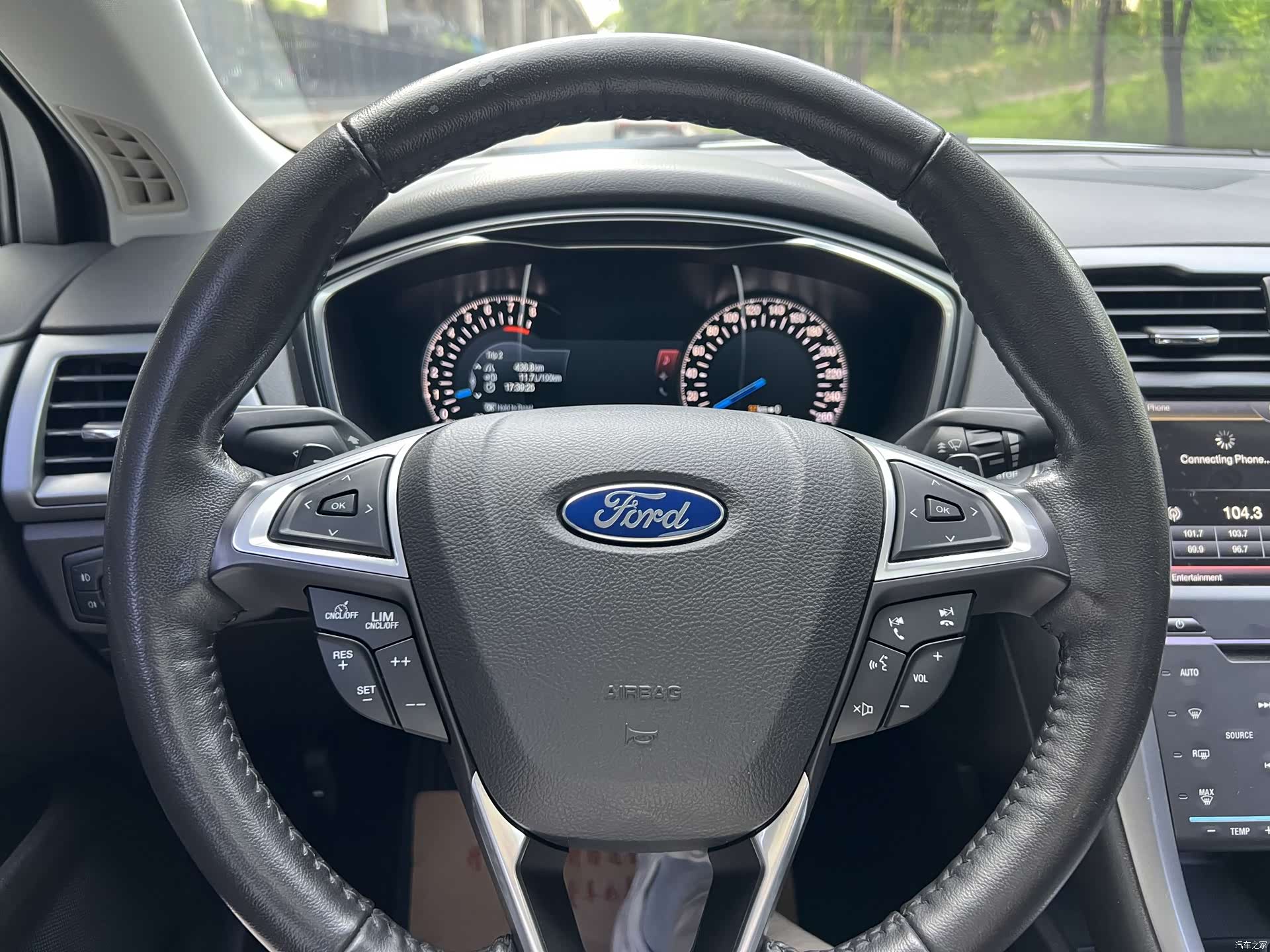 Ford Mondeo, 2016 12
