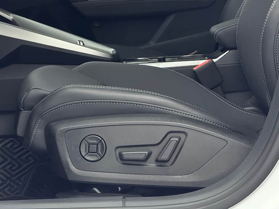 Audi A3 2023, фото 19