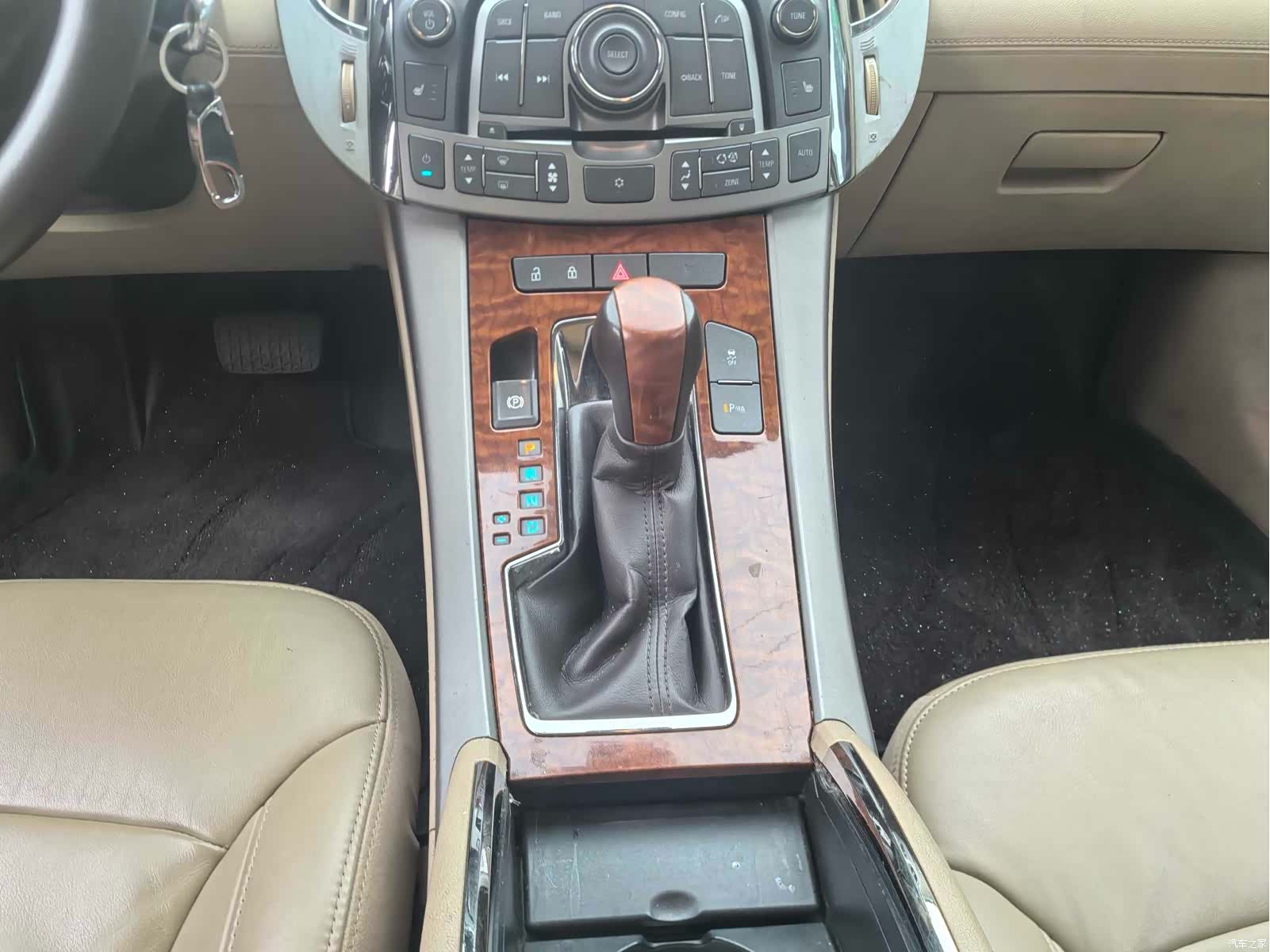 Buick LaCrosse, 2012 11