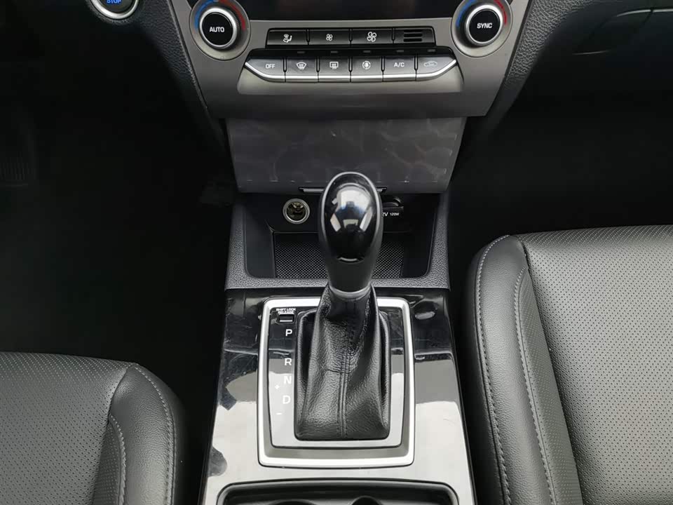 Hyundai Name picture