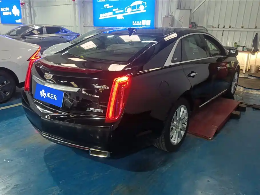 Cadillac XTS