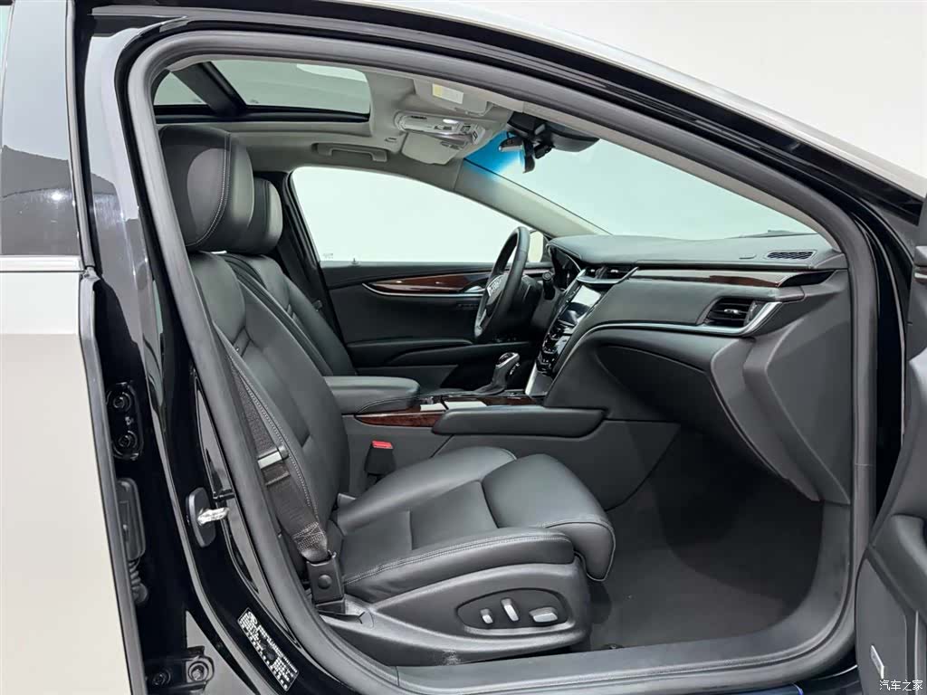 Cadillac XTS, 2015 19