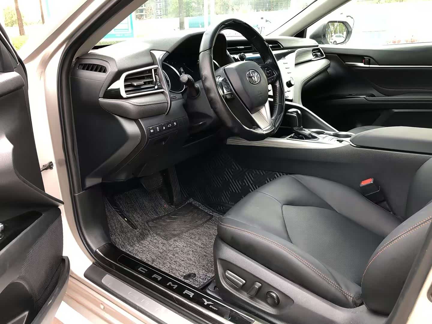Toyota Camry, 2019 7