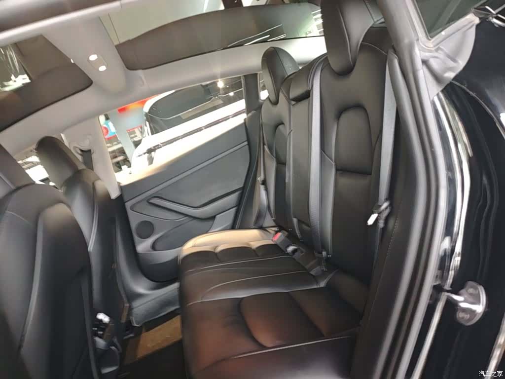 Tesla Model 3, 2023 17