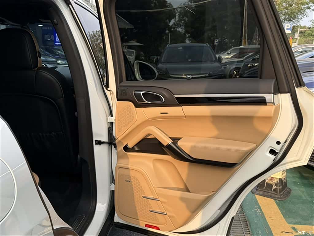 Porsche Cayenne, 2017 13