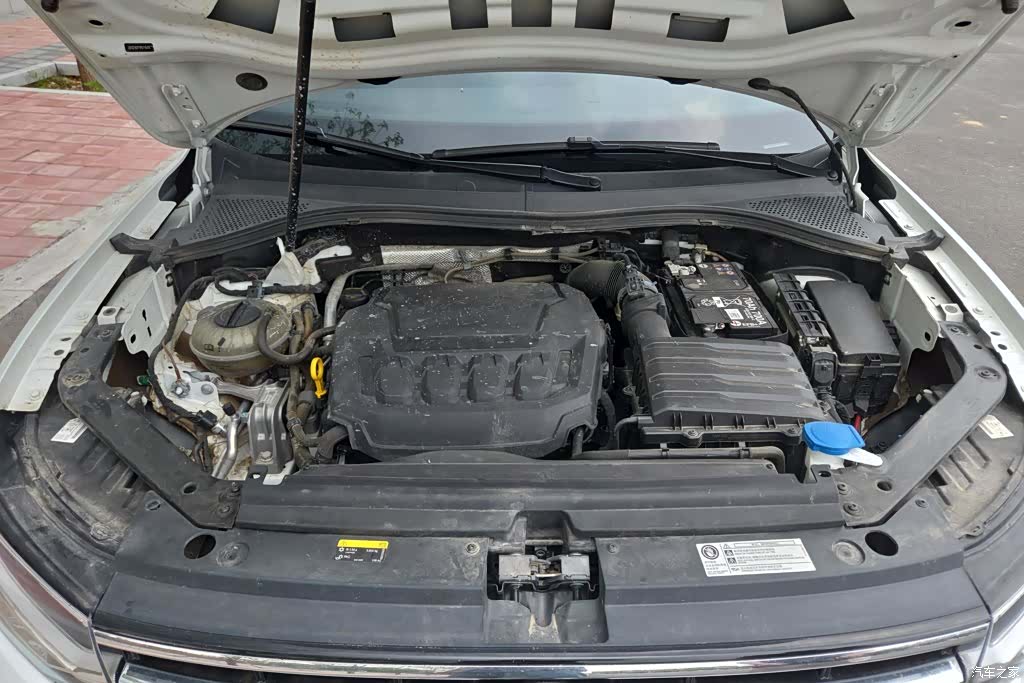 Volkswagen Tiguan L, 2024 10