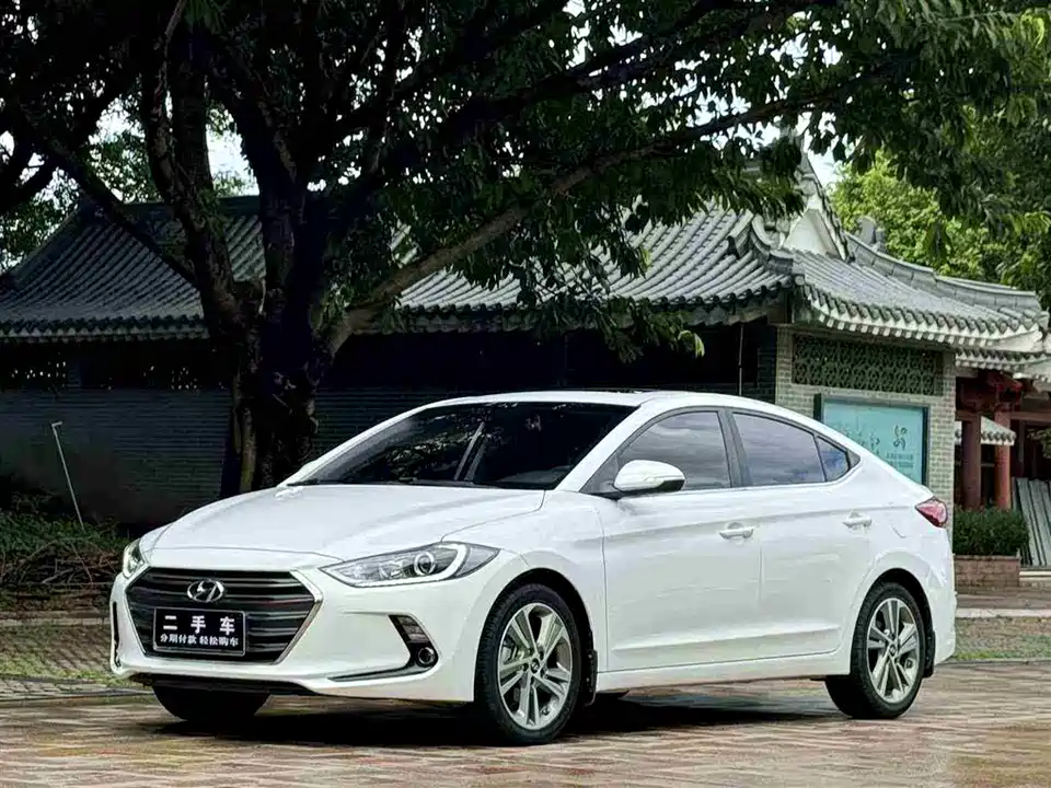 Hyundai Lead