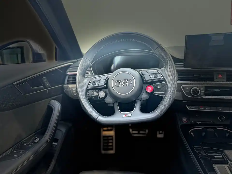 Audi S4