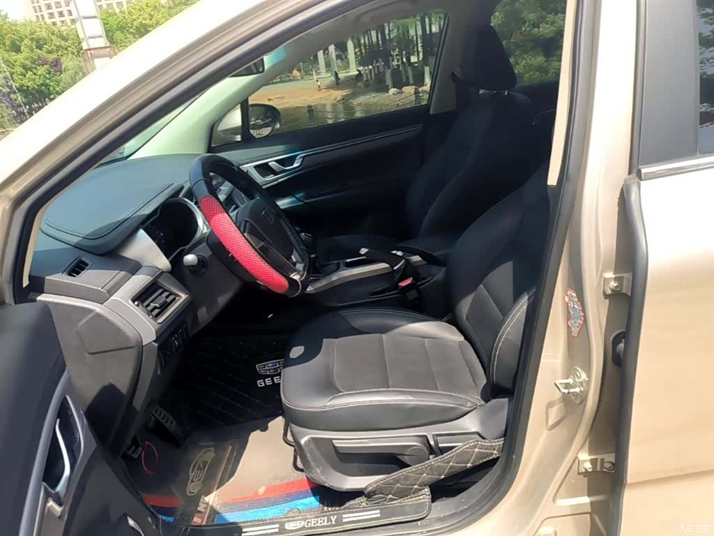 Geely Emgrand, 2018 15