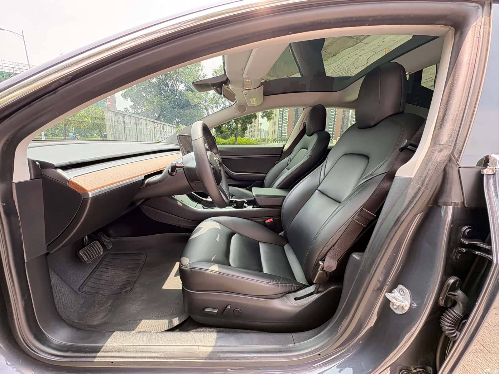 Tesla Model 3, 2020 4