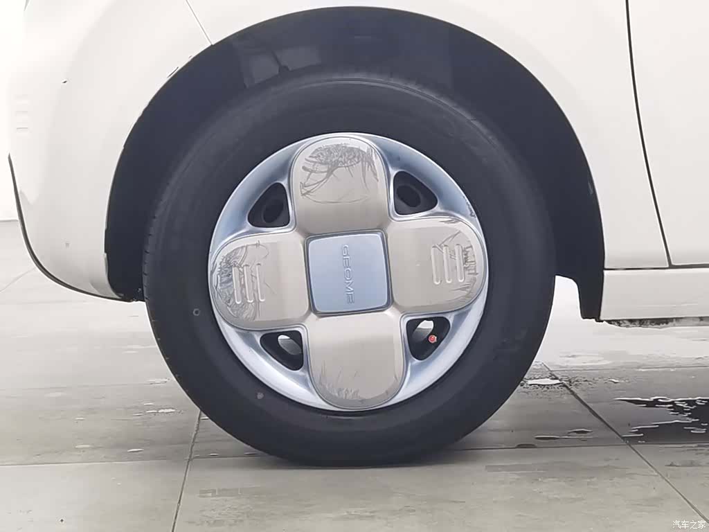 Geely Panda, 2023 17